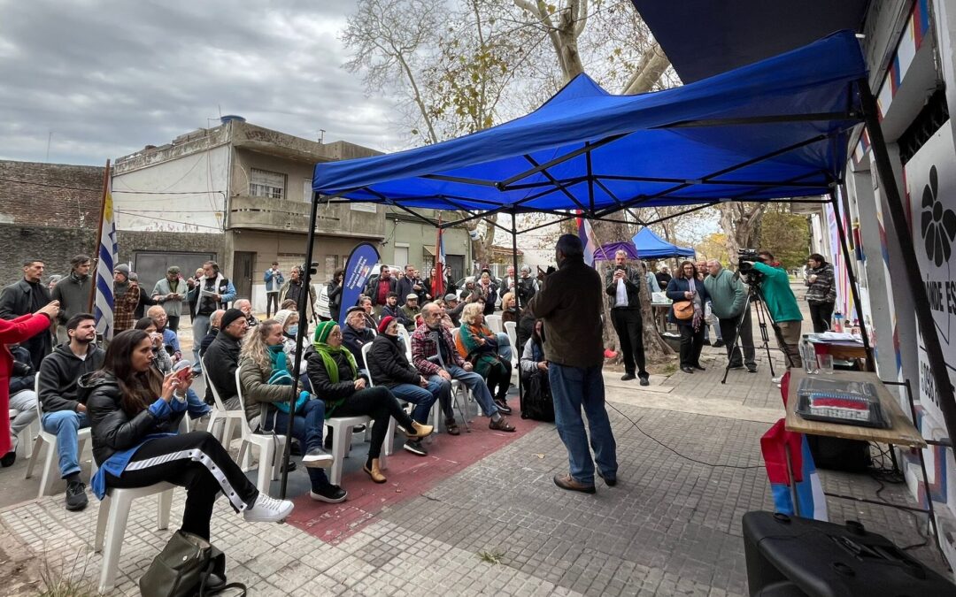 Mario Bergara: “Mirar el Uruguay del futuro”.