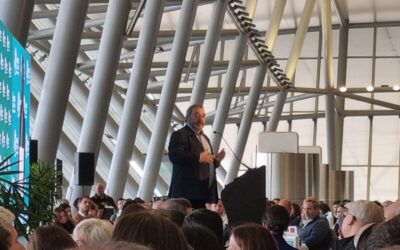 Mario Bergara presentó las claves para «un Montevideo más nuestro» en los desayunos de Somos Uruguay