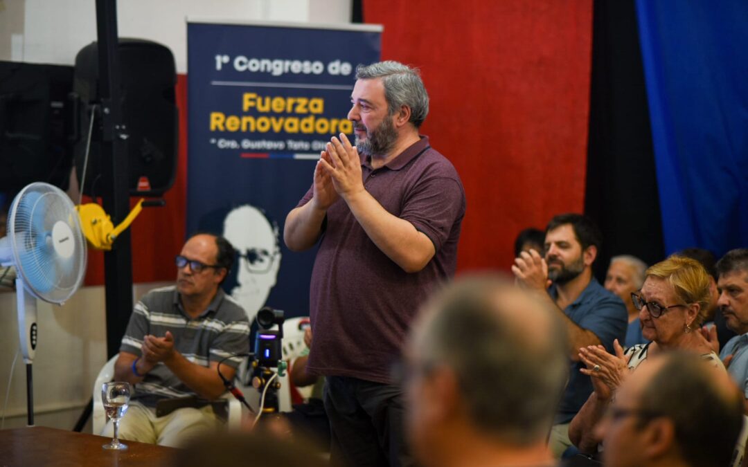 Bergara llamó a reforzar el respaldo al gobierno y reivindicó el “talante seregnista” en un mundo en tensión